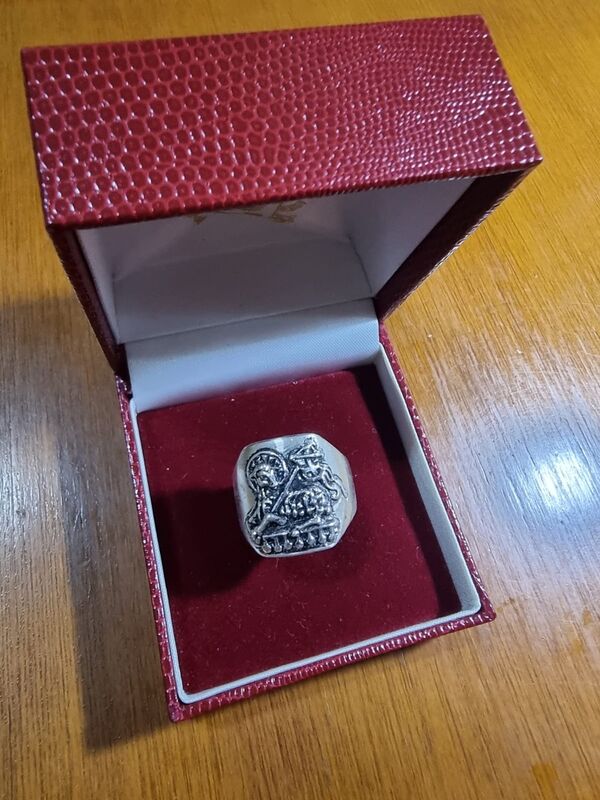 otra foto del anillo
