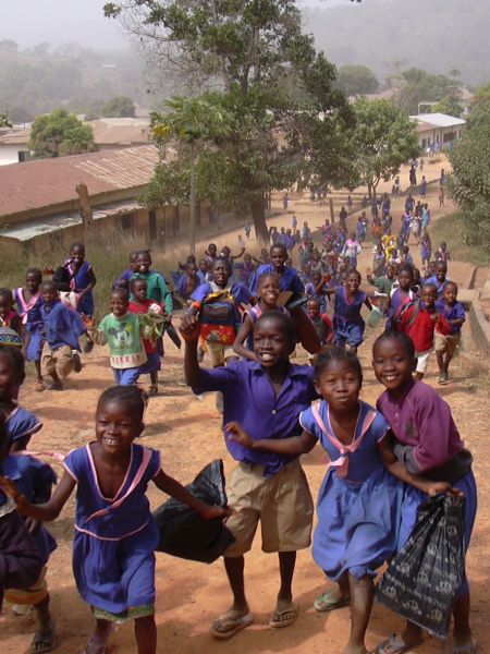 Le CEA &agrave; Makeni : un retour aux sources pour penser la mission en Afrique