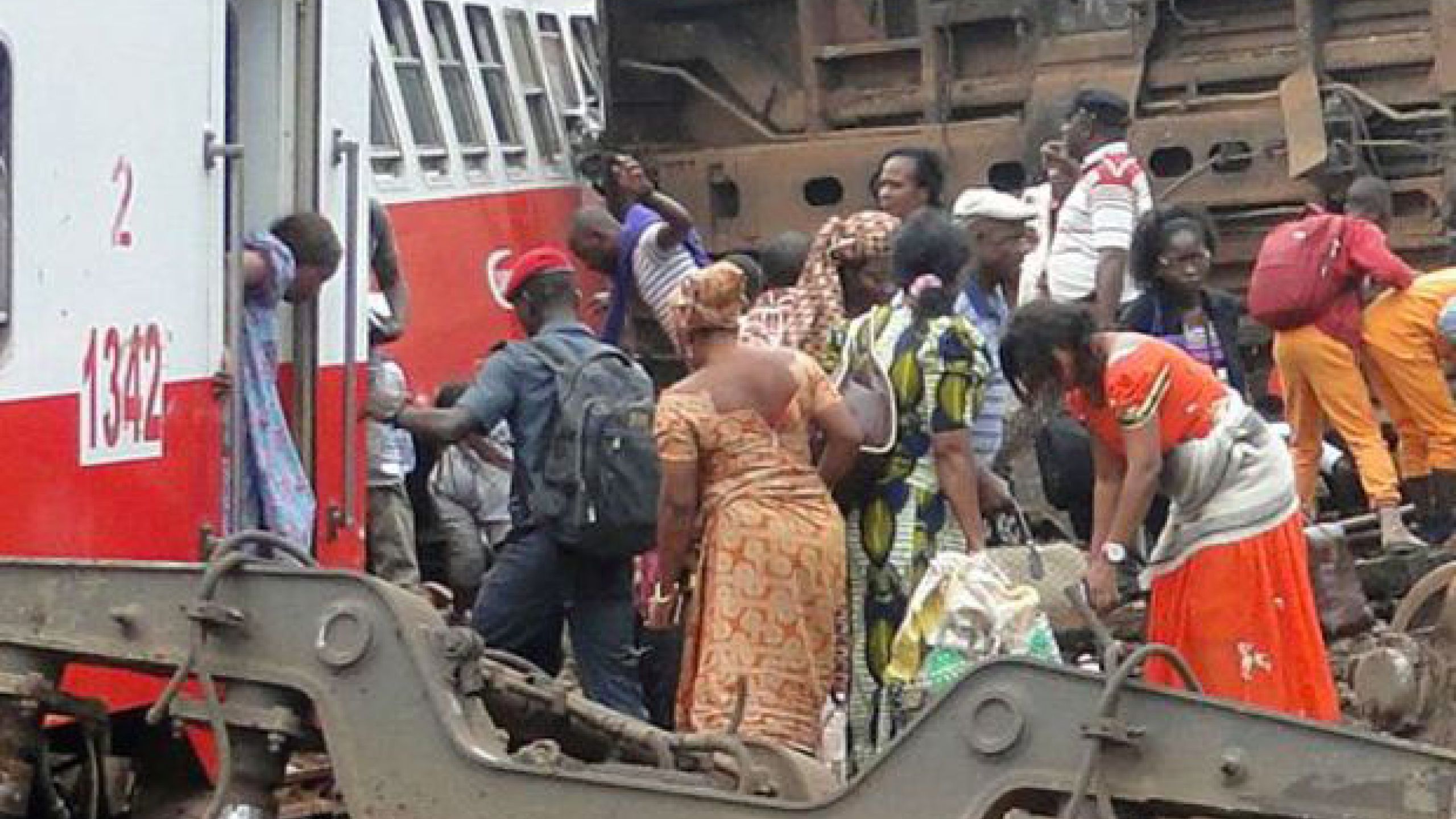Disastro ferroviario in Camerun. Il dramma della superficialità e della miseria