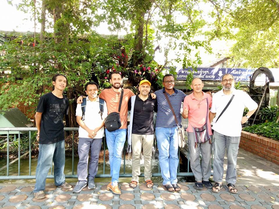 Il cammino dei saveriani in Tailandia Il cammino dei saveriani in Tailandia