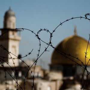 L’occupazione israeliana, non l’Autorità Palestinese, danneggia i Cristiani in Palestina