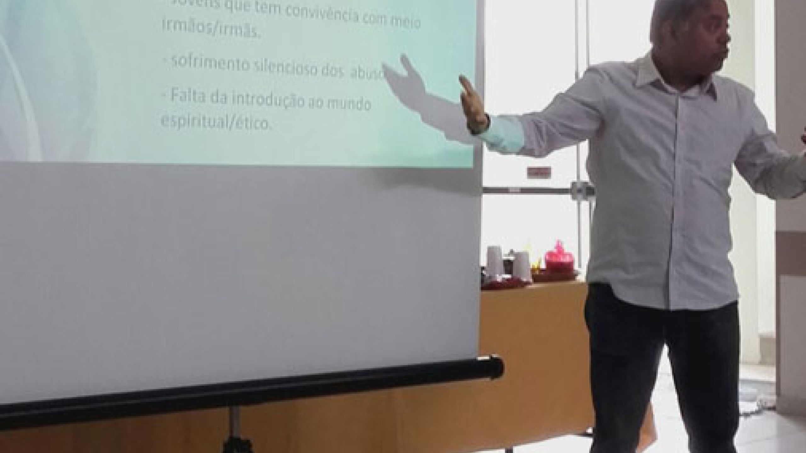 UMA FORMAÇÃO INTEGRAL HOJE E AMANHÃ
