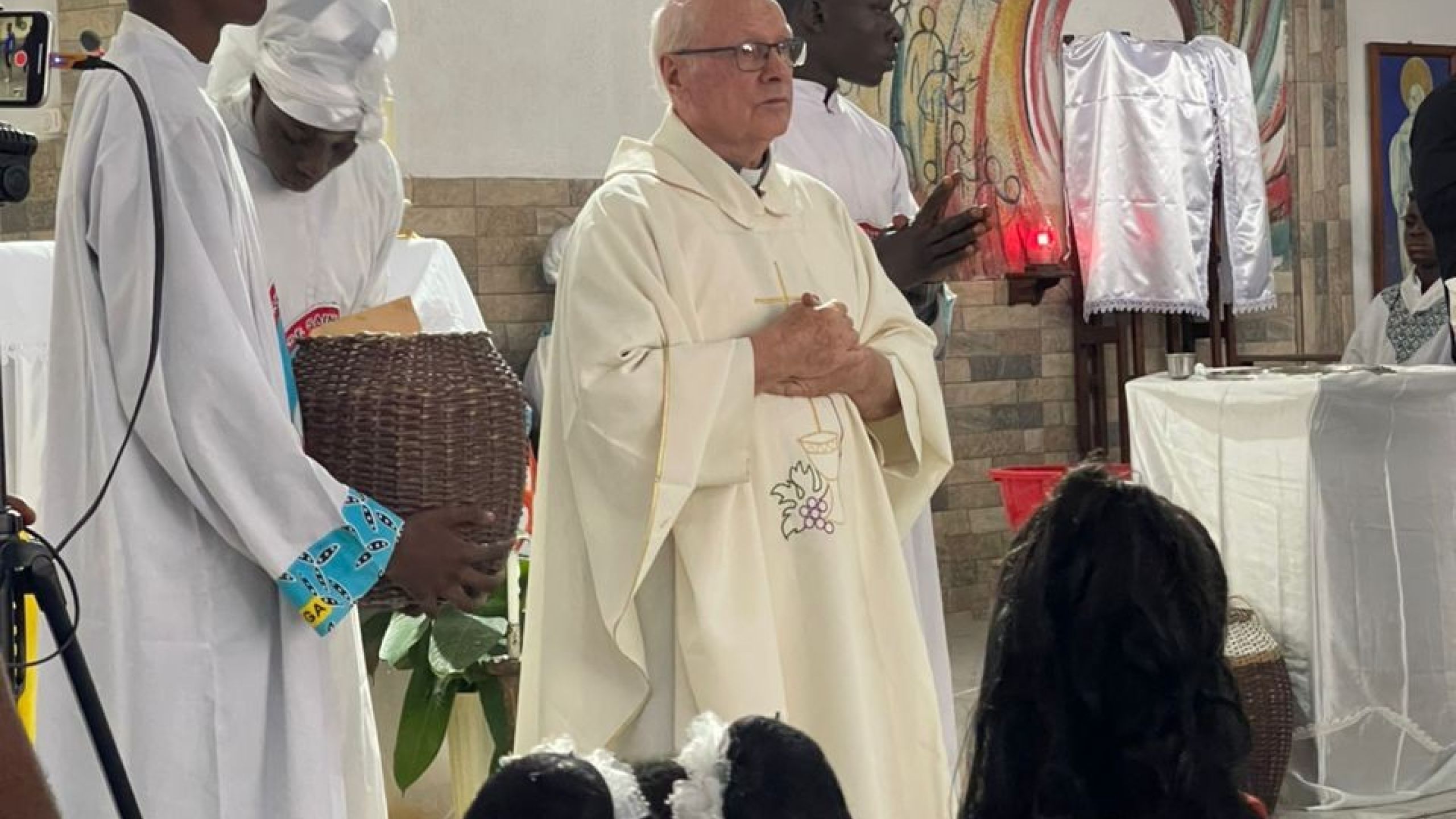 LASCIANDO LA PARROCCHIA DI SAN BERNARDO