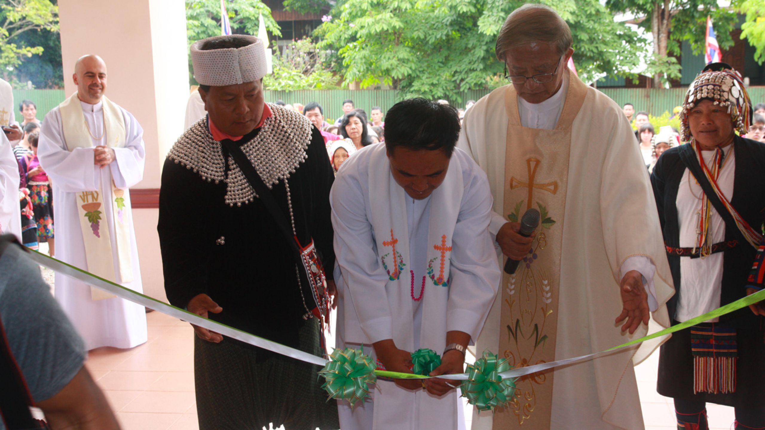 Inaugurazione e benedizione nuova Chiesa in Tailandia