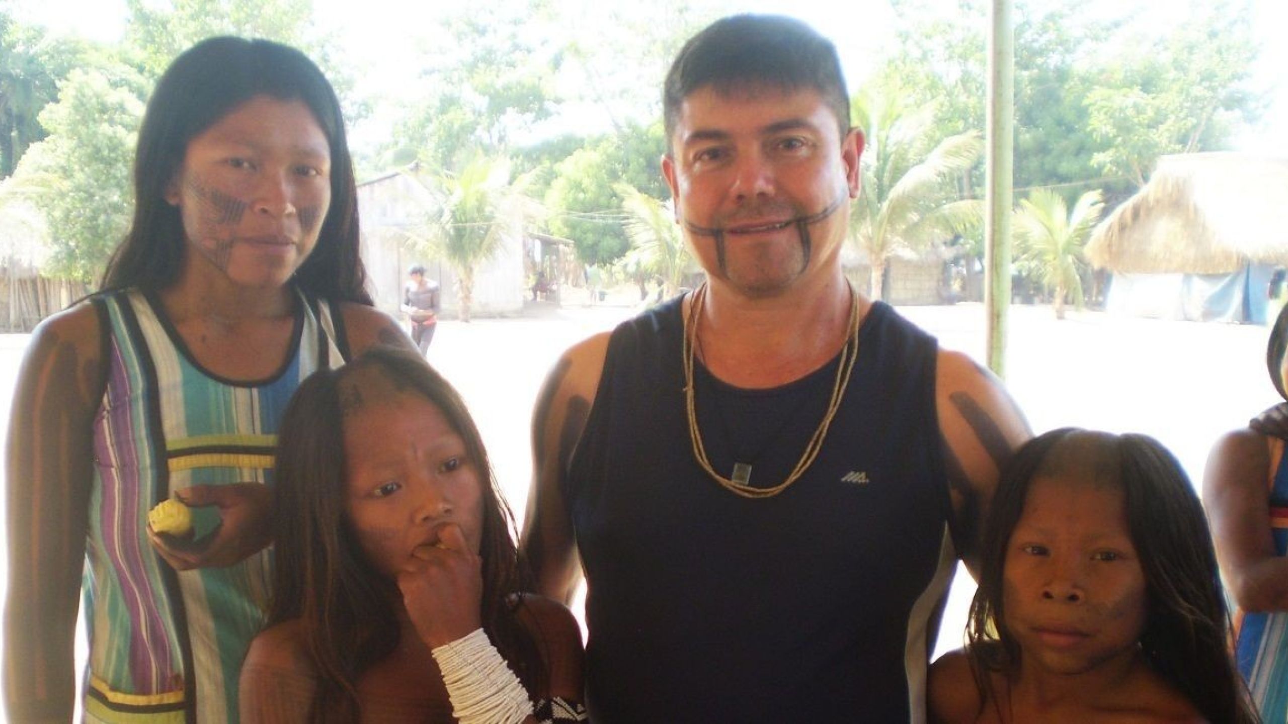 Os Missionários Xaverianos entre os Indígenas Kayapó